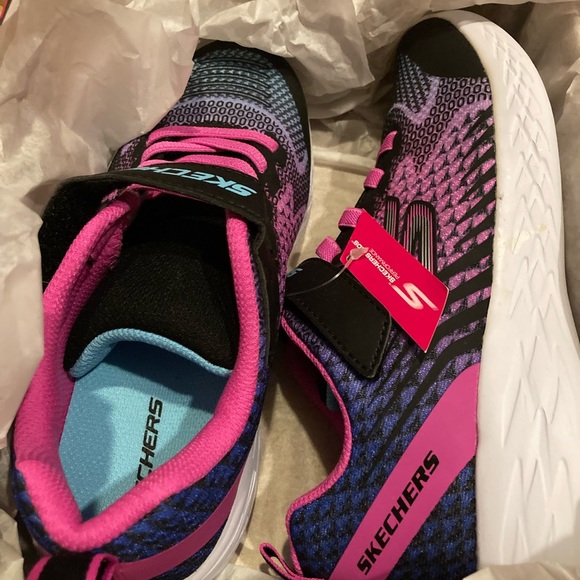 BRAND NEW. Skechers Go Run 600 - Picture 5 of 5